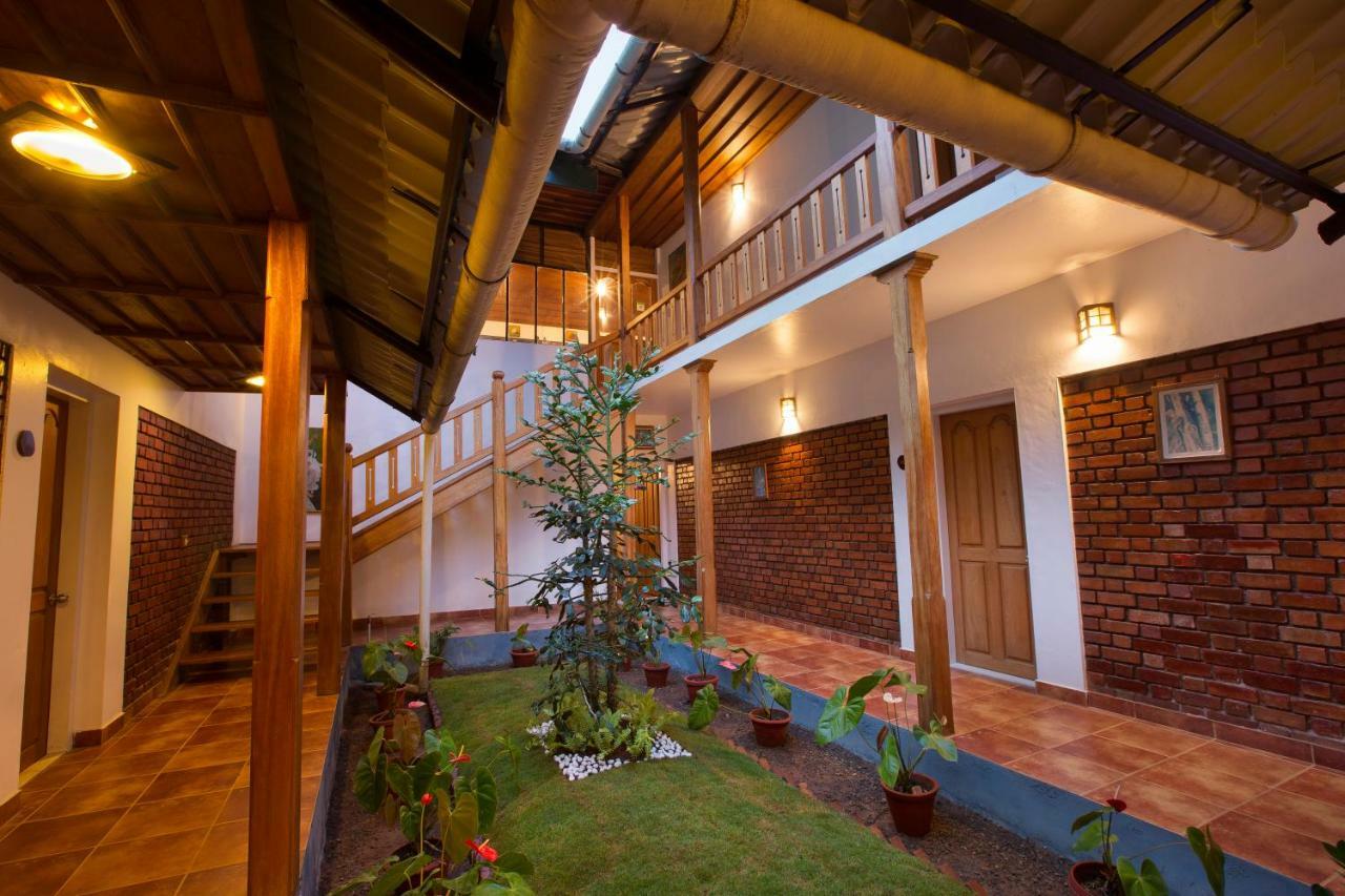 Bracknell Forest Munnar Ngoại thất bức ảnh
